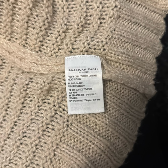 Tan American Eagle V-Neck Sweater Size Large - Picture 5 of 7